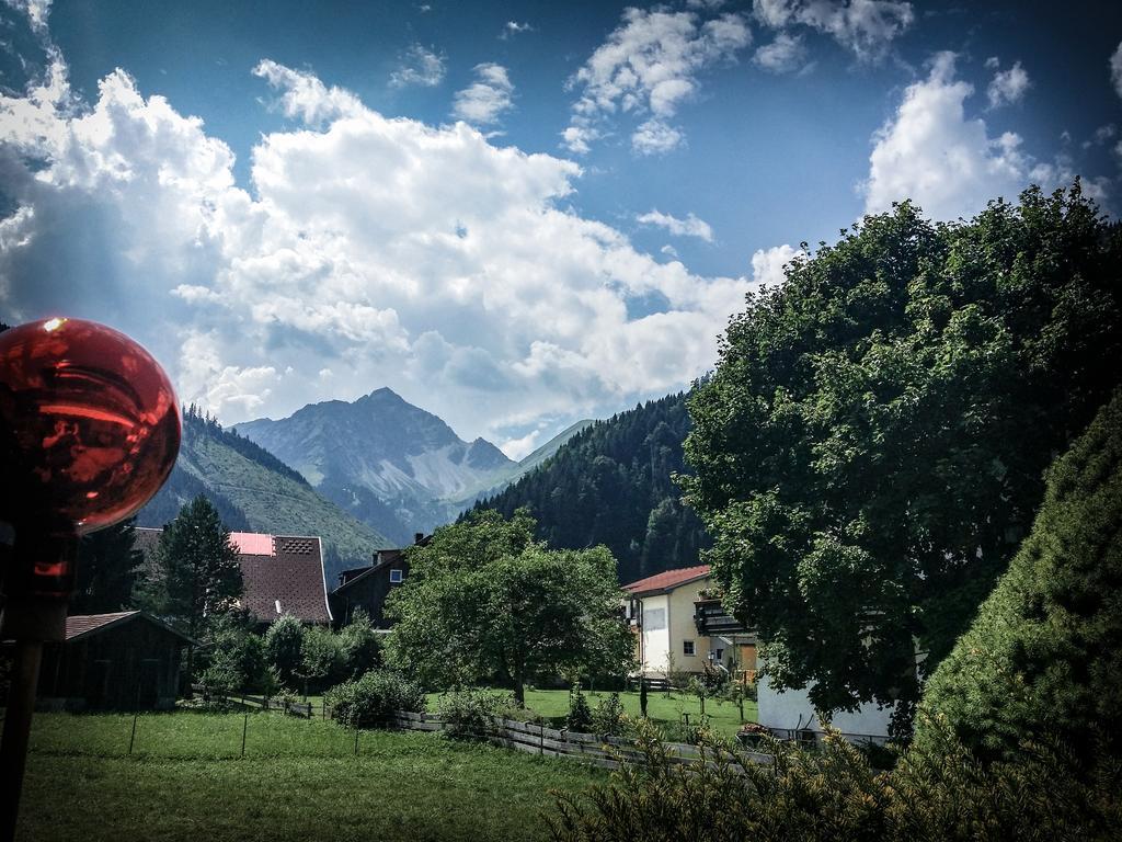 Am Muehlbach - Ferienwohnungen Luttinger ビヒルバッハ エクステリア 写真