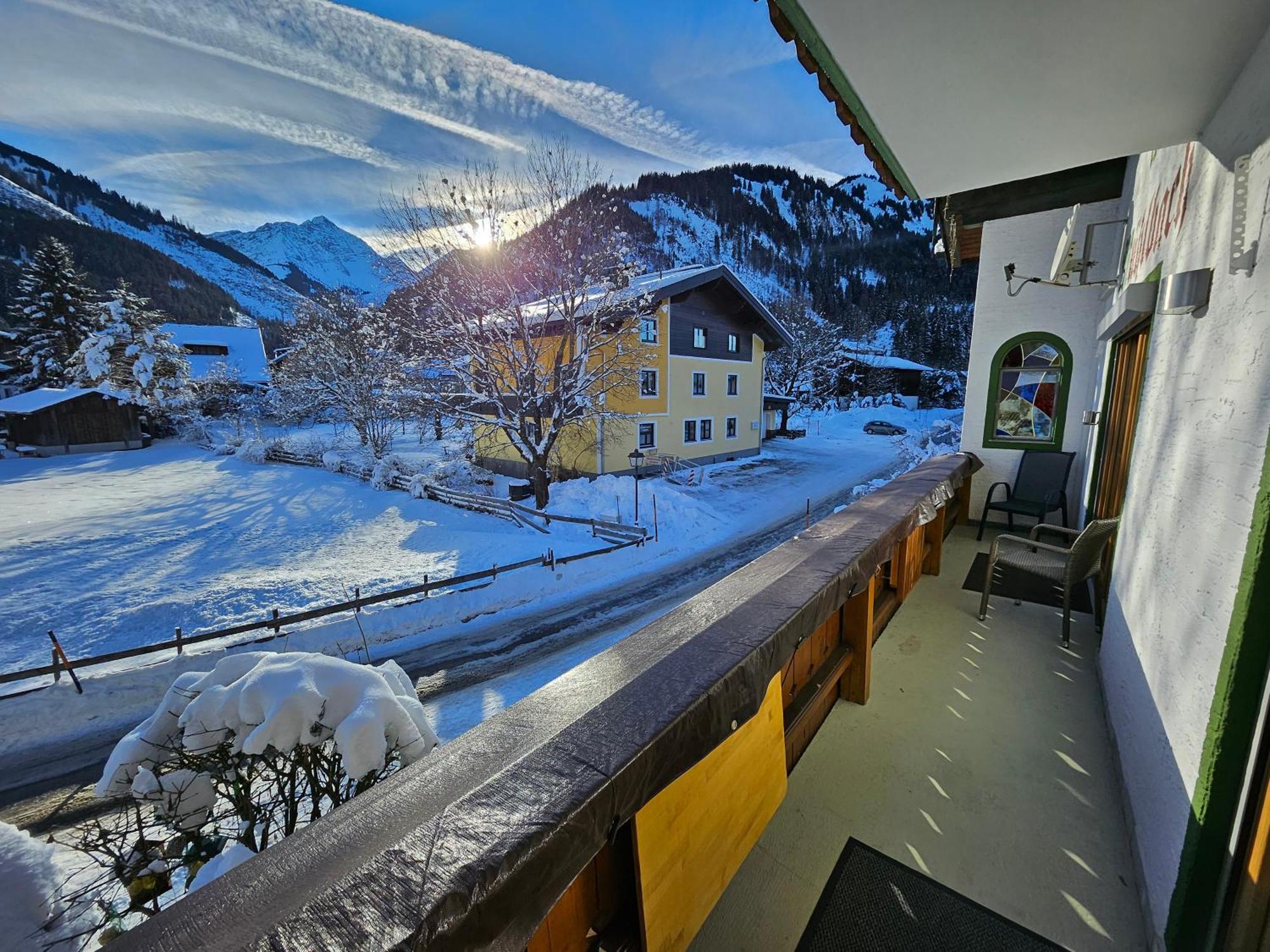 Am Muehlbach - Ferienwohnungen Luttinger ビヒルバッハ エクステリア 写真